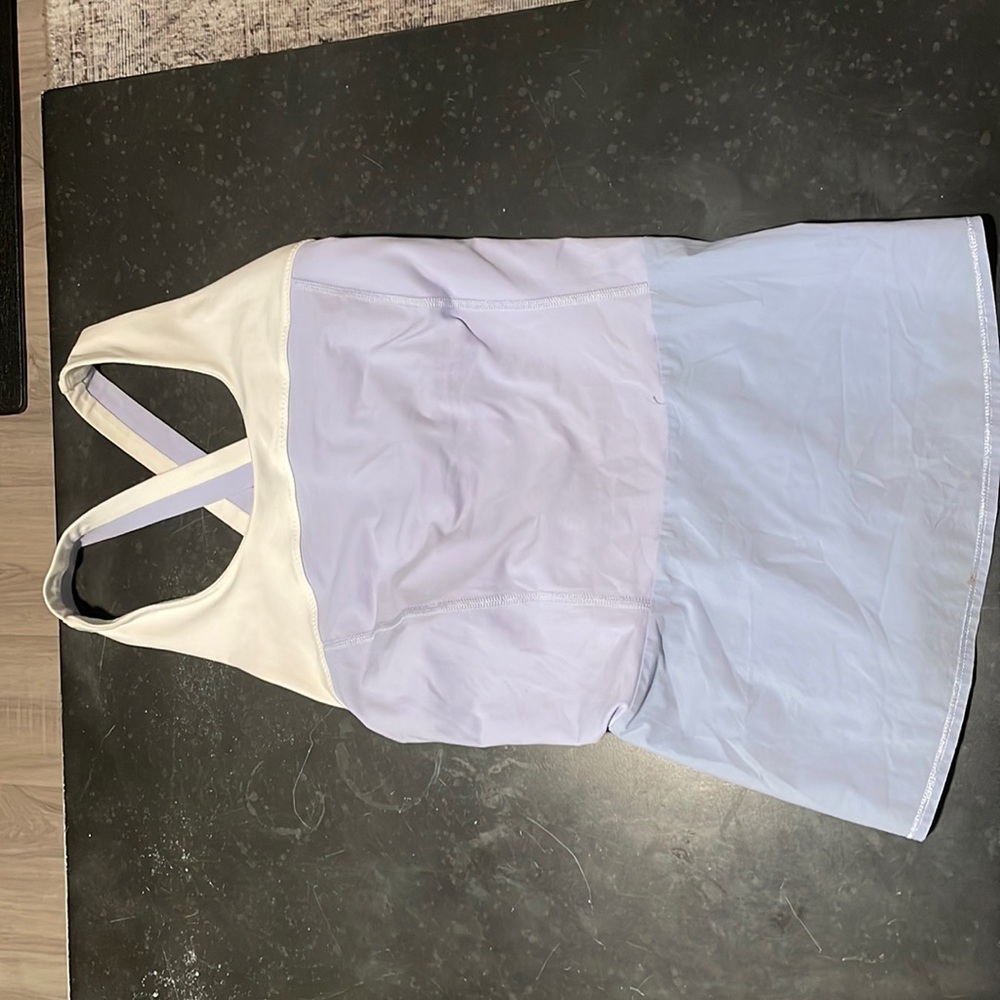 Lululemon size 10 top